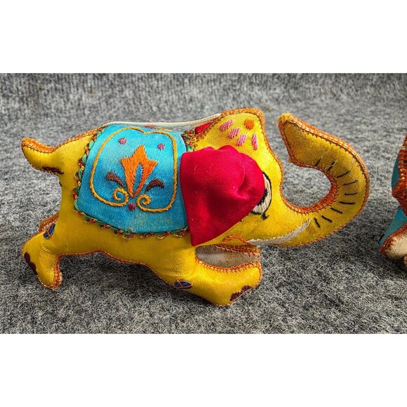 2 Vtg Fabric Elephant Decorations Yellow & Blue Embroidered Accents - Picture 2 of 7